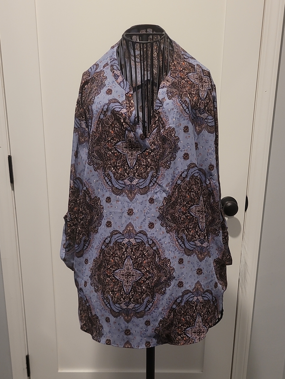 Maurices Light Blue Paisley Print Women's Blouse